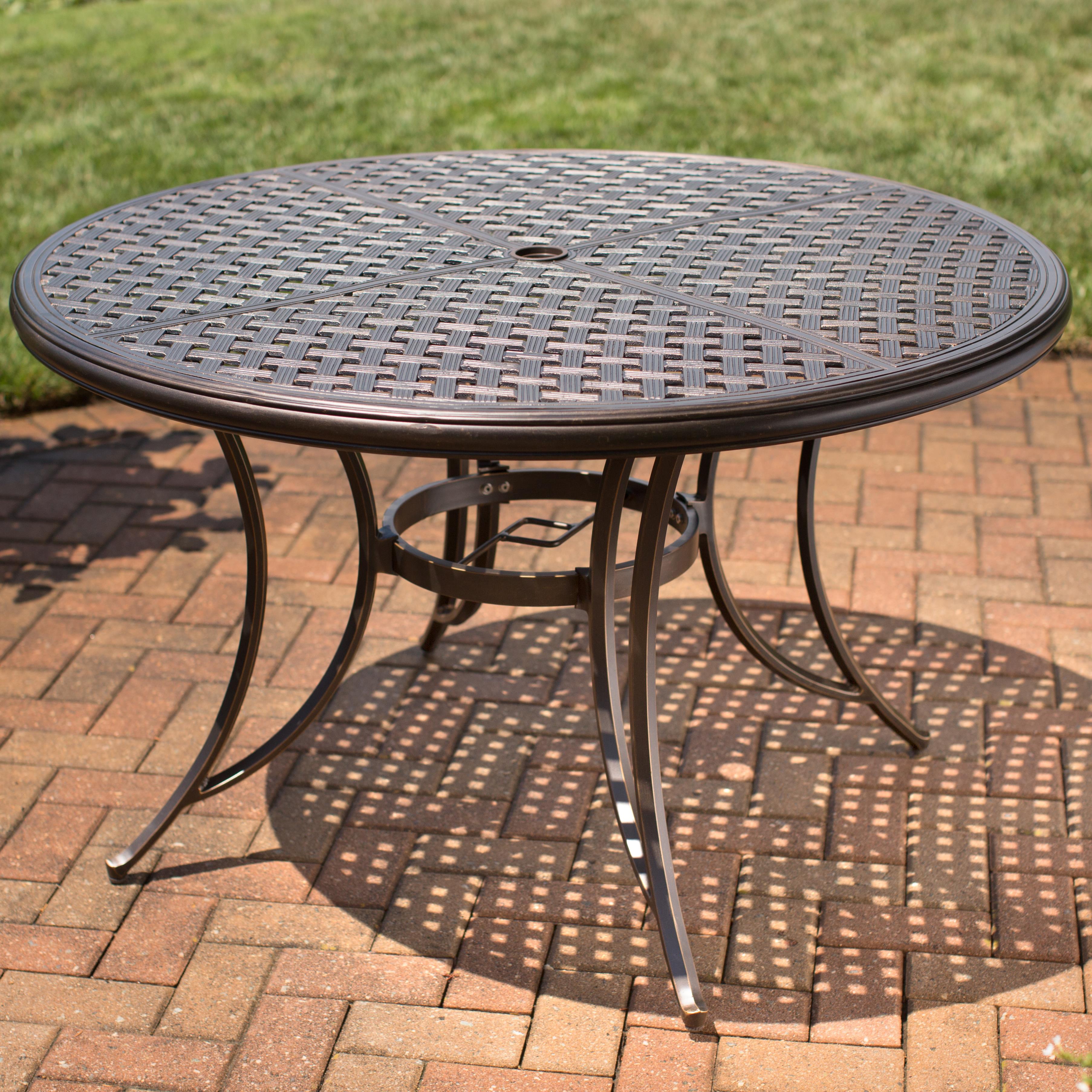 Apricity Outdoor Heritage Round Alumicast Outdoor Dining Table with